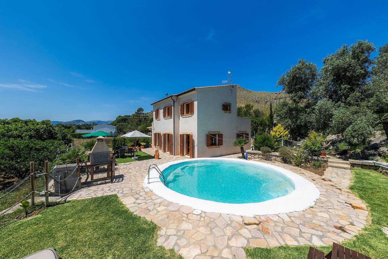Villa 'Maria' com Vista de Montanha, Wi-Fi e Ar Condicionado in Port de Pollença, Pollença