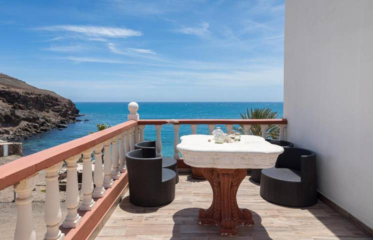 Gîte pour 6 personnes, avec terrasse et vue à La Lajita