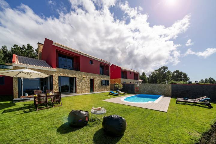 Villa für 8 Personen, mit Balkon und Terrasse sowie Garten und Pool auf Madeira