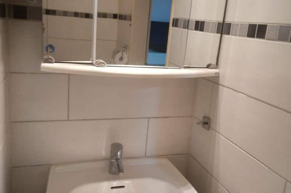 Ganze Wohnung, Charmante 1-Zimmer Wohnung in idealer Lage in Rehme, Bad Oeynhausen