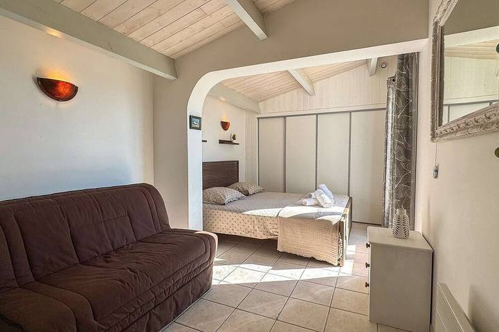 Charming villa facing the dune with yard - parking in La Couarde-sur-Mer, Ile de Re