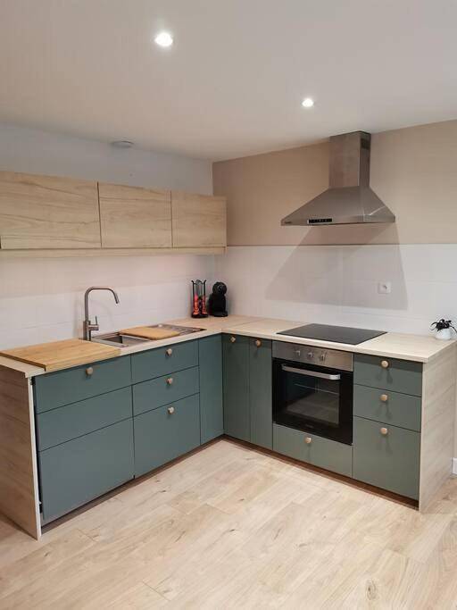 Location de vacances pour 8 personnes, avec terrasse et jardin à Moulle - 3