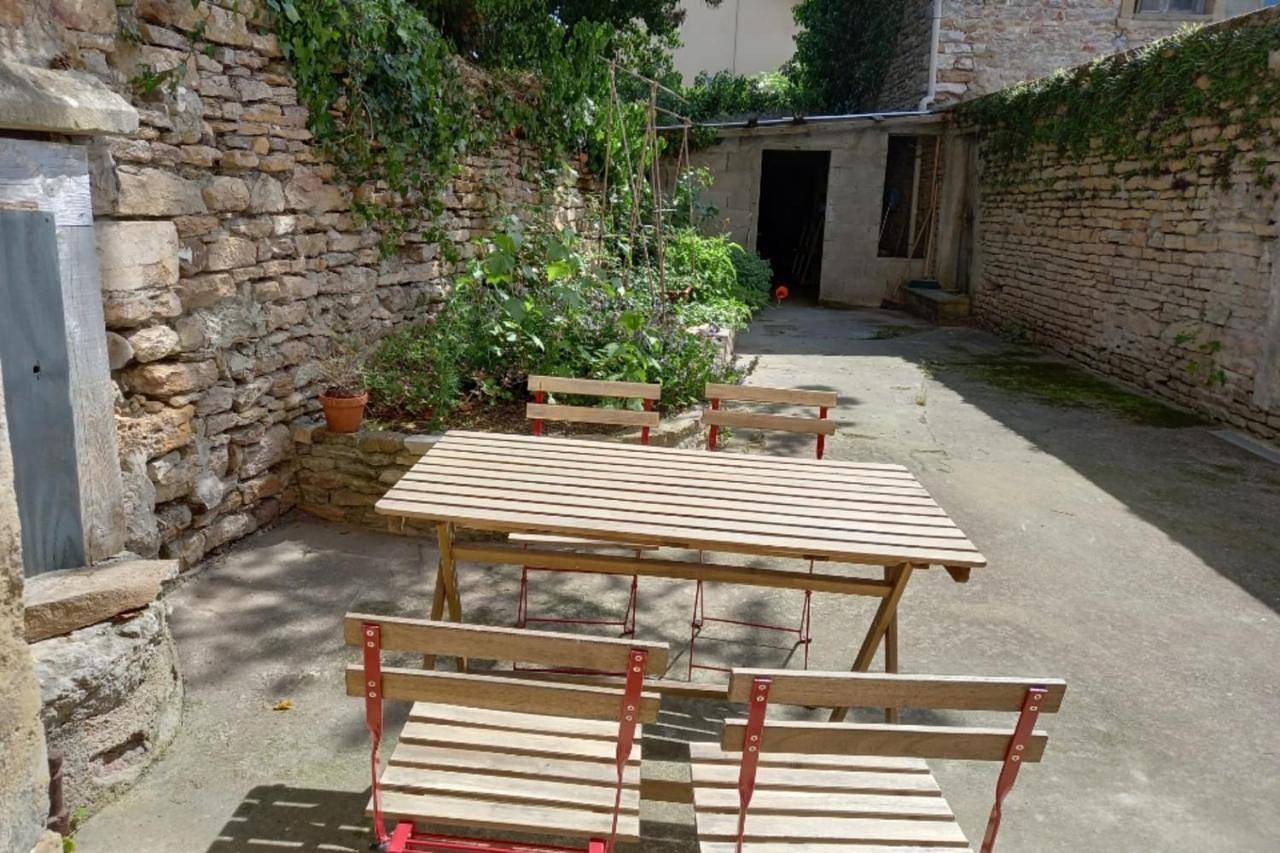 Appartement entier, Apartment in Cluny, Région de Mâcon