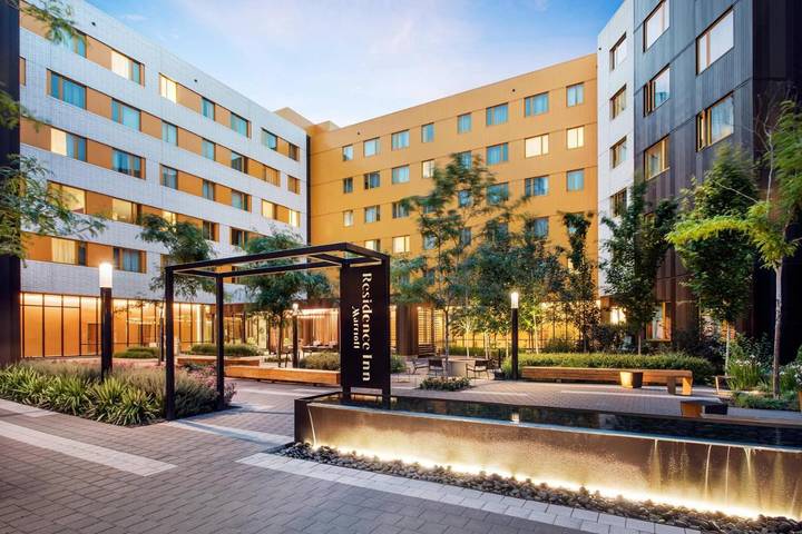 Hotel dla 5 osób, z basen i widok oraz ogród w Oregon