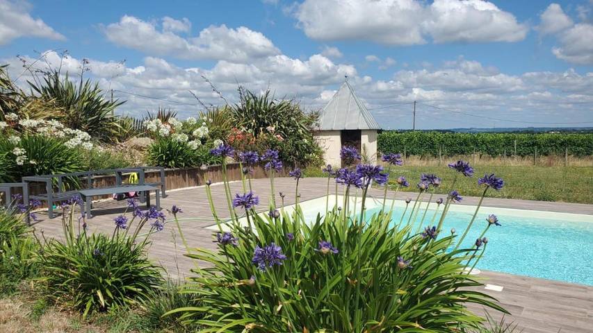 Location de vacances pour 7 personnes, avec Terrasse et Jardin ainsi que Piscine et Vue à Ruch (homonymie)
