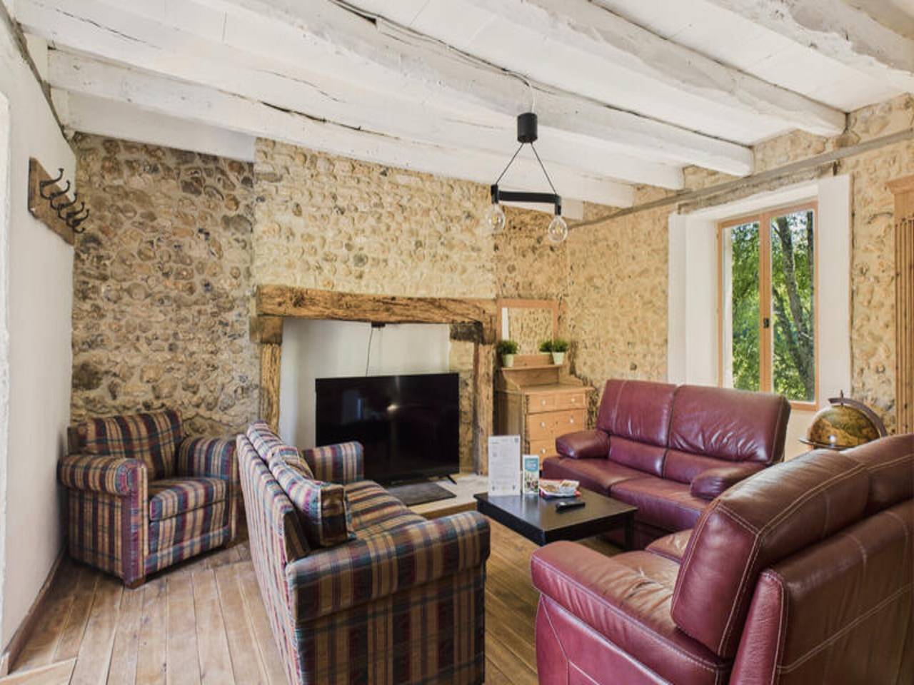 Appartement entier, Appartement dans la vallée de la Vézère avec piscine in Rouffignac-Saint-Cernin-de-Reilhac, Périgord Blanc