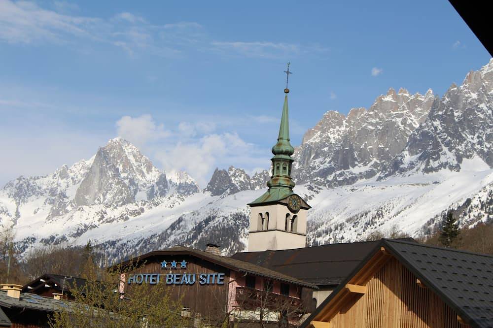 Appartement entier, Appartement 6/7 couchages, au coeur des Houches, vallée de Chamonix in Les Houches, Massif du Mont-Blanc