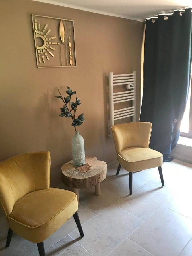 Chambre d’hôte pour 2 personnes, avec Terrasse ainsi que Jardin et Vue en Savoie - 3