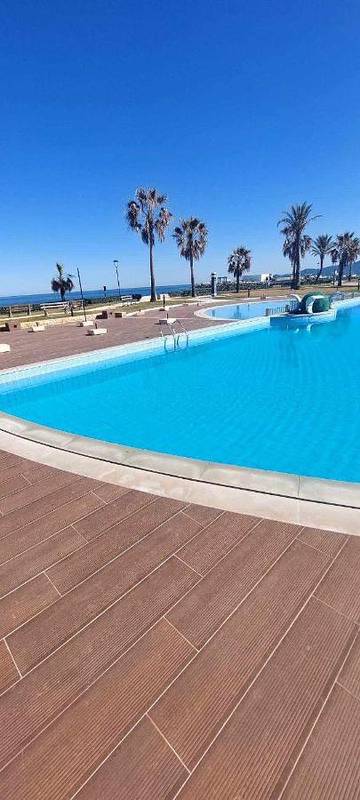 Gîte pour 5 personnes, avec vue et jardin ainsi que piscine et bassin pour enfant, animaux acceptés dans Restinga Smir
