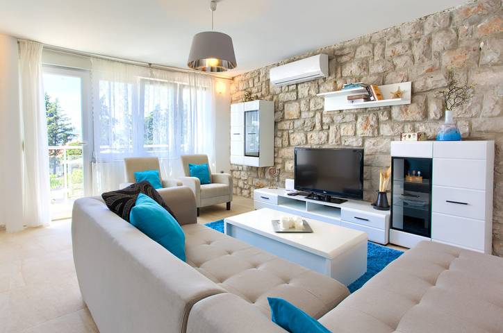Villa Vinodol in Plaža Bribirska obala, Novi Vinodolski