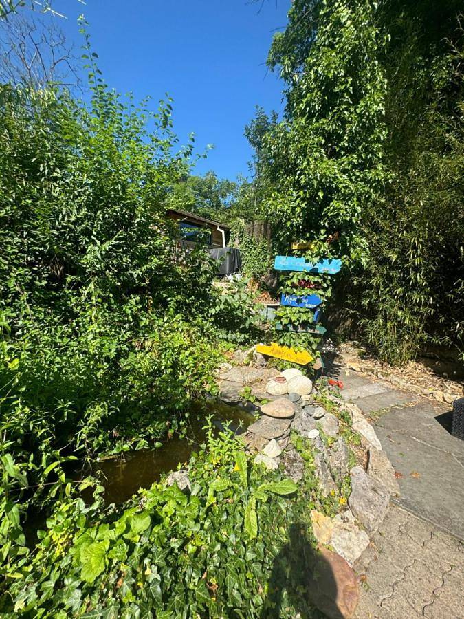 Location de vacances pour 2 personnes, avec terrasse et jardin ainsi que piscine et vue à Plombières-lès-Dijon - 3