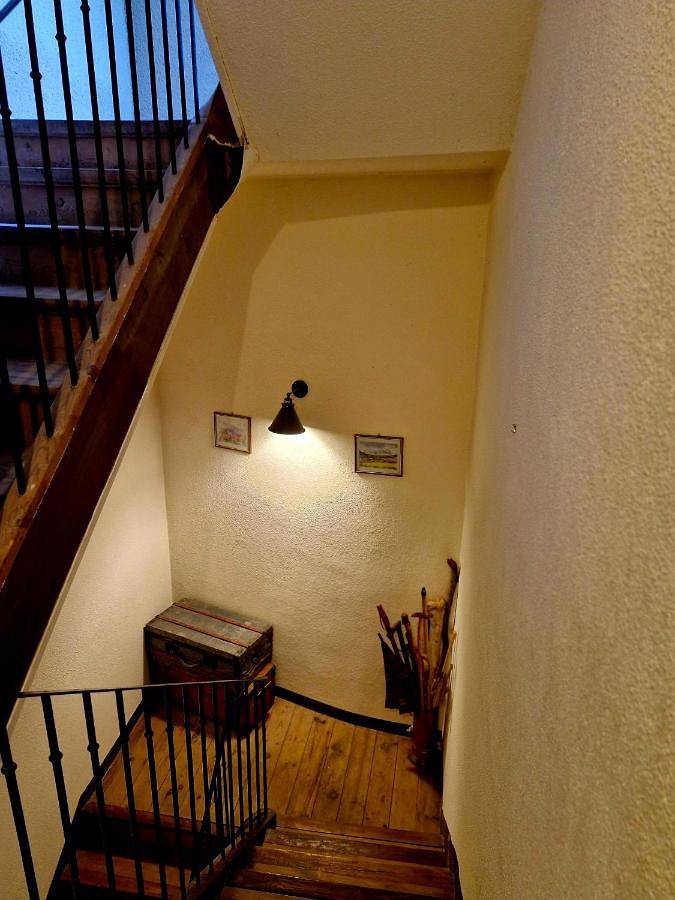 Location de vacances pour 6 personnes, avec vue et jardin, animaux acceptés à Codalet - 4