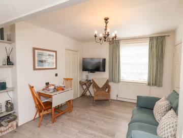 Cottage for 2 People in Whitby, North Yorkshire, Photo 4