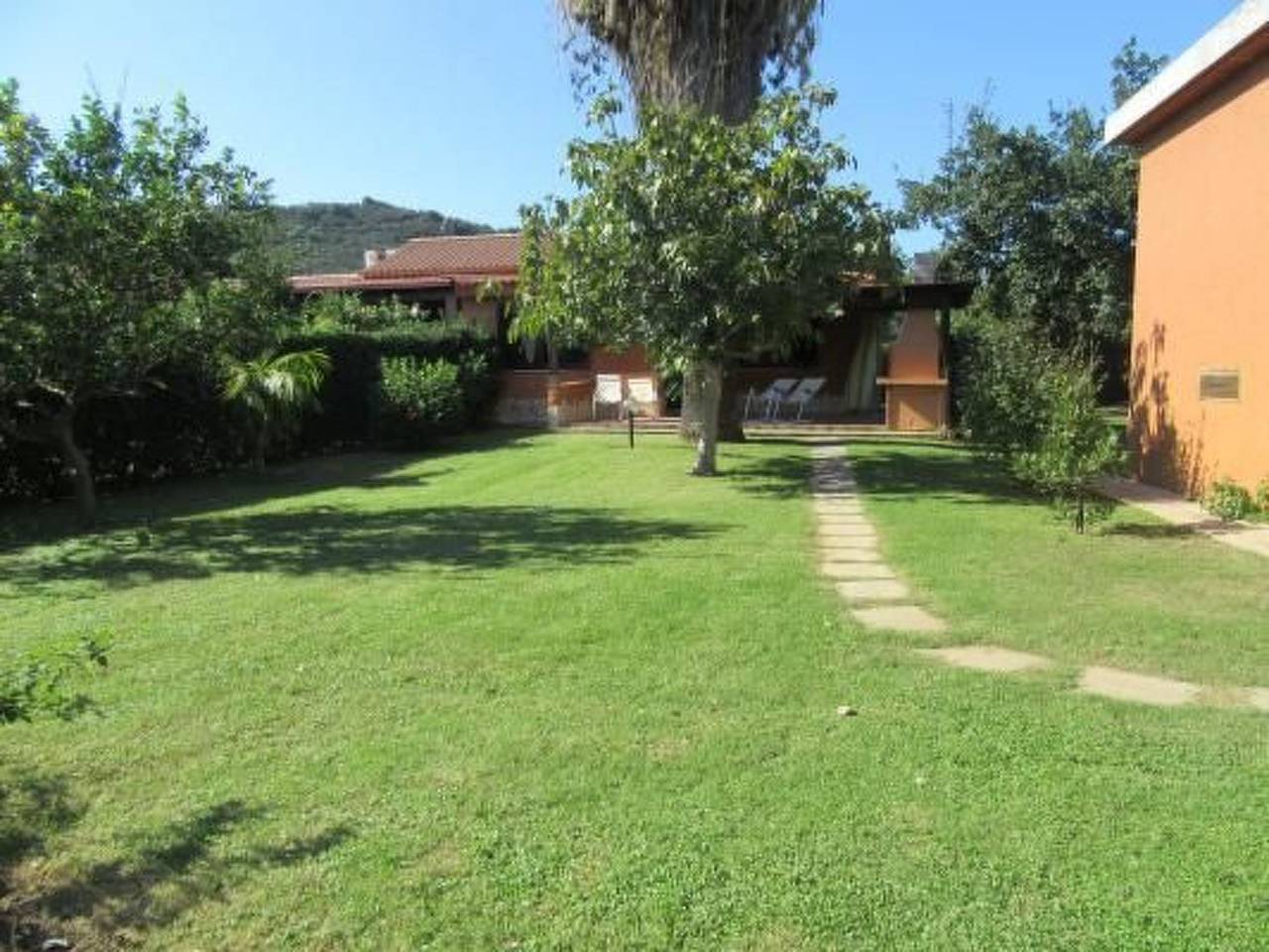 Geräumiges Ferienhaus Quadrilocale Atlantic in Costa Rei, Muravera