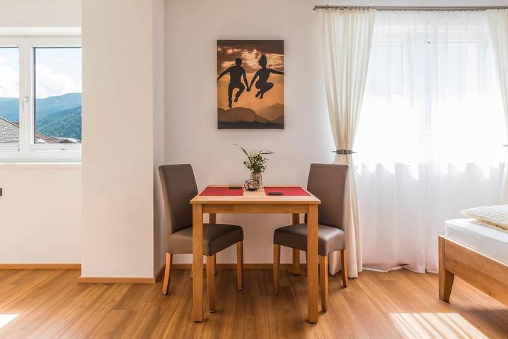 Ganze Ferienwohnung, Appartement 1 in Stubaier Alpen, Fulpmes