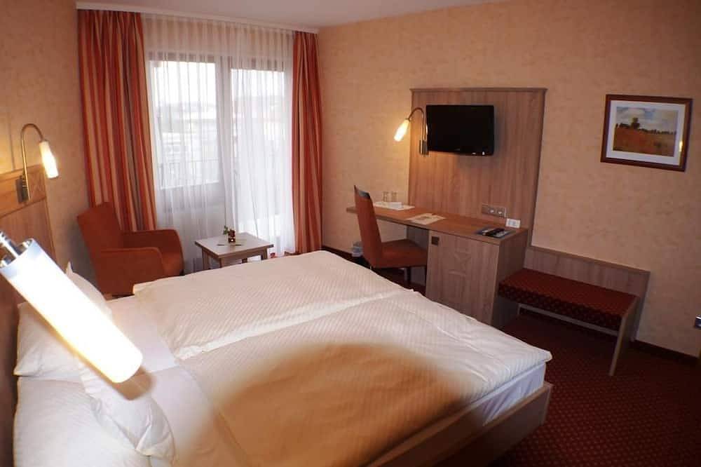 Doppelzimmer, Dusche, Wc, Nichtraucher - Hotel-Restaurant St. Martiner Castell in Sankt Martin, Südliche Weinstraße