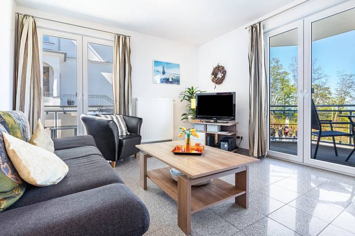 Vakantiewoning voor 3 personen, met balkon en uitzicht op het meer in Sellin