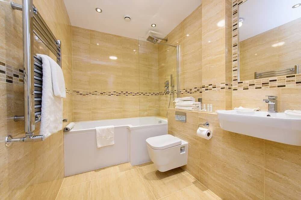Entire apartment, 2 Bedroom Non Sea View Apartment in Scarborough, North York Moors National Park