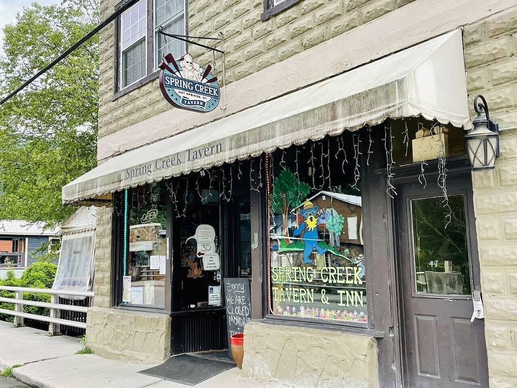 Prime Location, Walk to Town, Pet Friendly in Hot Springs (NC), Madison County (NC)