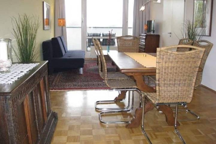 Ferienwohnung für 5 Personen, mit Balkon in Friedrichshain Berlin