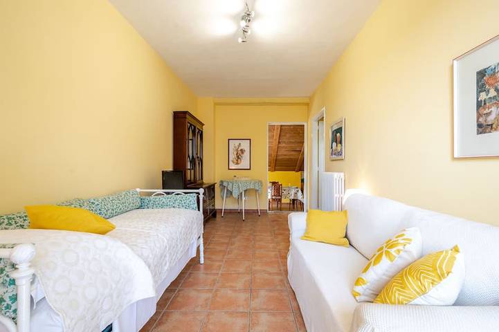 Gîte pour 5 personnes, avec Balcon ainsi que Jardin et Piscine à San Damiano d'Asti - 2