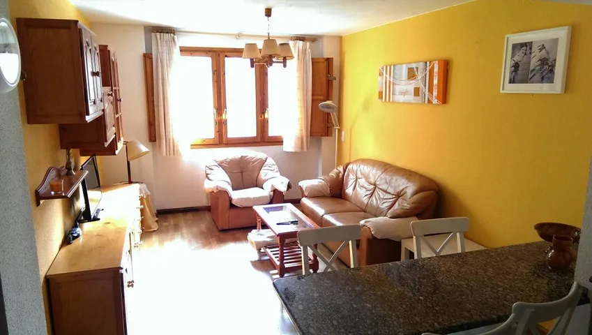 Holiday apartment for 5 people, with view and terrace as well as pool - 1