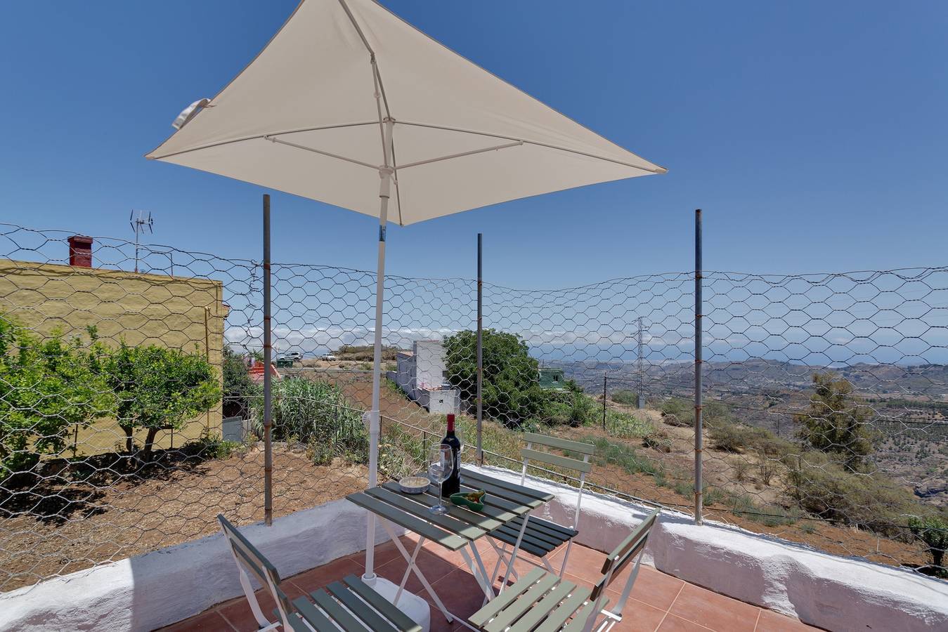 Maison de vacances 'Balcón De Galaz' avec vue sur la mer, terrasse privée et jardin privé in Galas, Vega de San Mateo