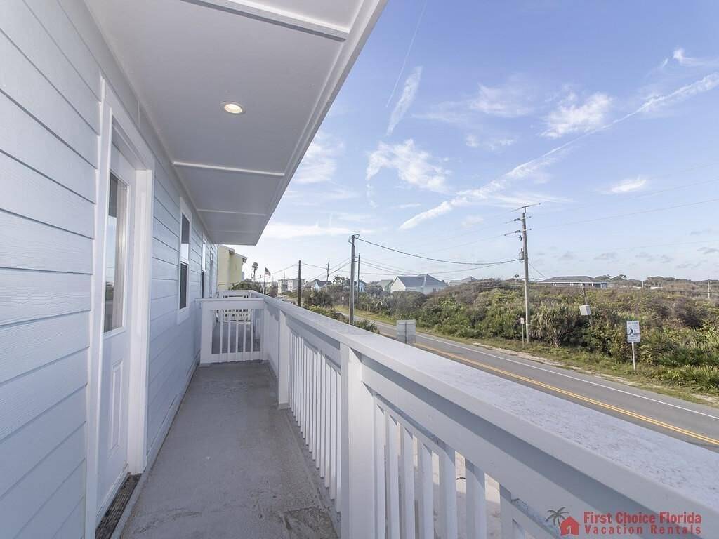 Great Location ~ Oceanfront Townhome ~ Check Out The Views! in Vilano Beach, St. Johns County