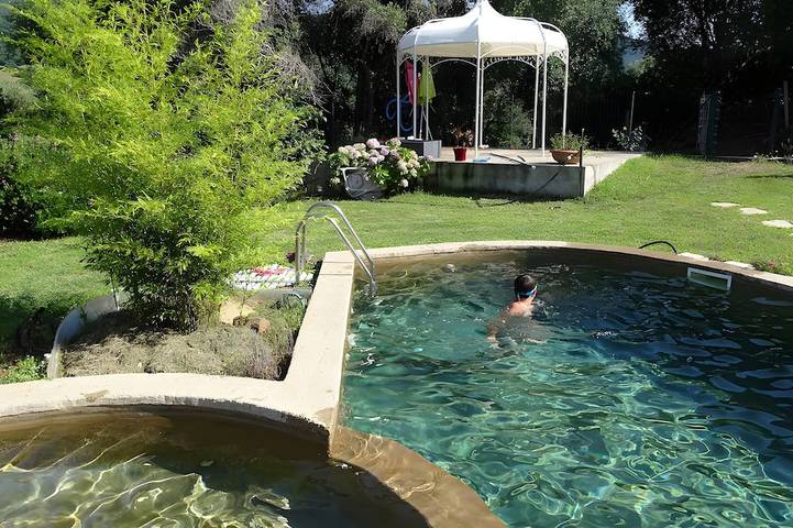 Chambre d’hôte pour 2 personnes, avec piscine et jardin à Olmeto