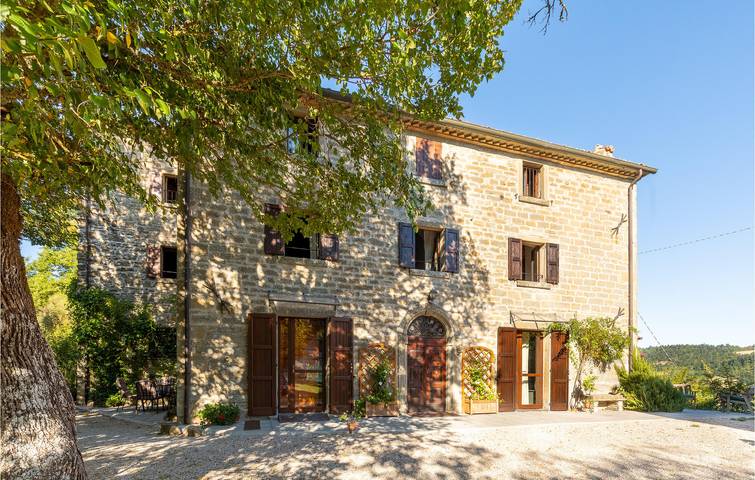 Ferienhaus für 23 Personen, mit Terrasse und Garten sowie Pool in Umbrien - 2