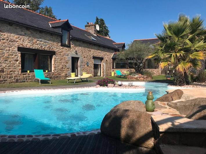 Location de vacances pour 2 personnes, avec vue et piscine ainsi que sauna et jardin dans Saint-Brieuc - 2