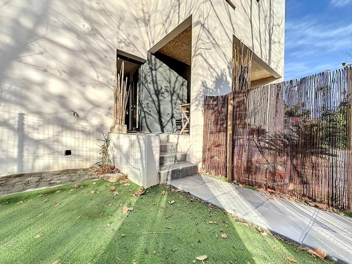 Gîte pour 2 personnes, avec jardin et vue à Baho - 4