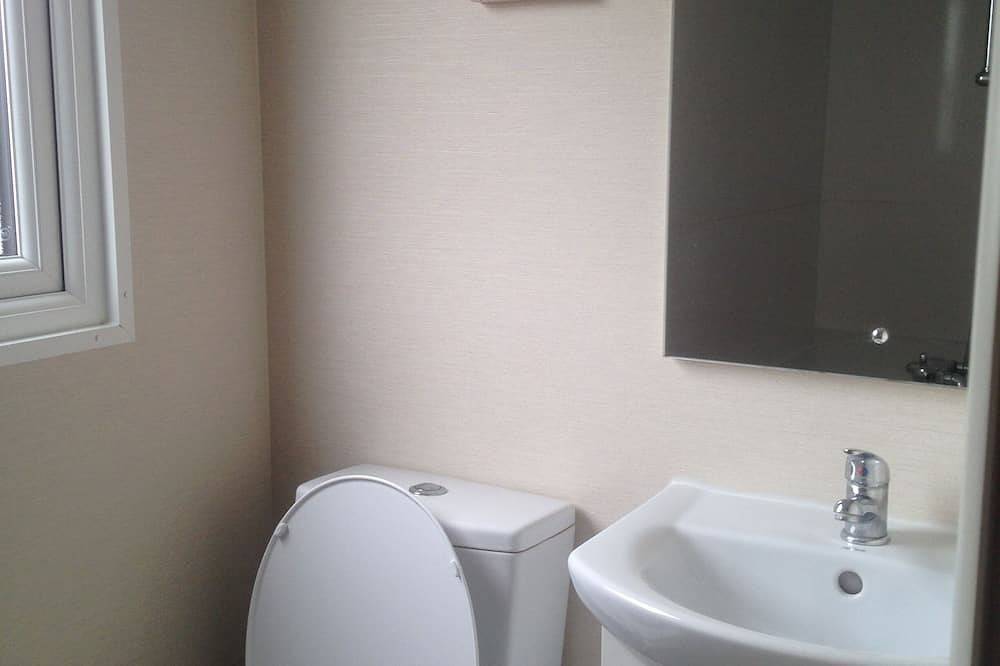 Marshlands Lakeside Nature Retreat in North Lincolnshire