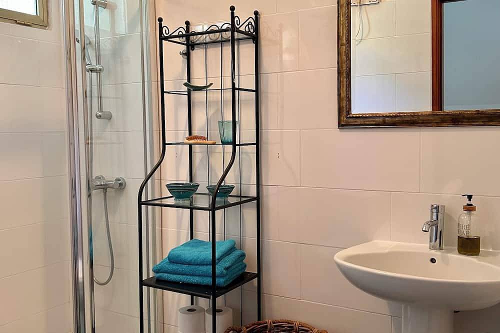 Apartamento entero, Sol, descanso y relajación - apartamento a solo 100 metros de la playa in Puerto Naos, Los Llanos de Aridane