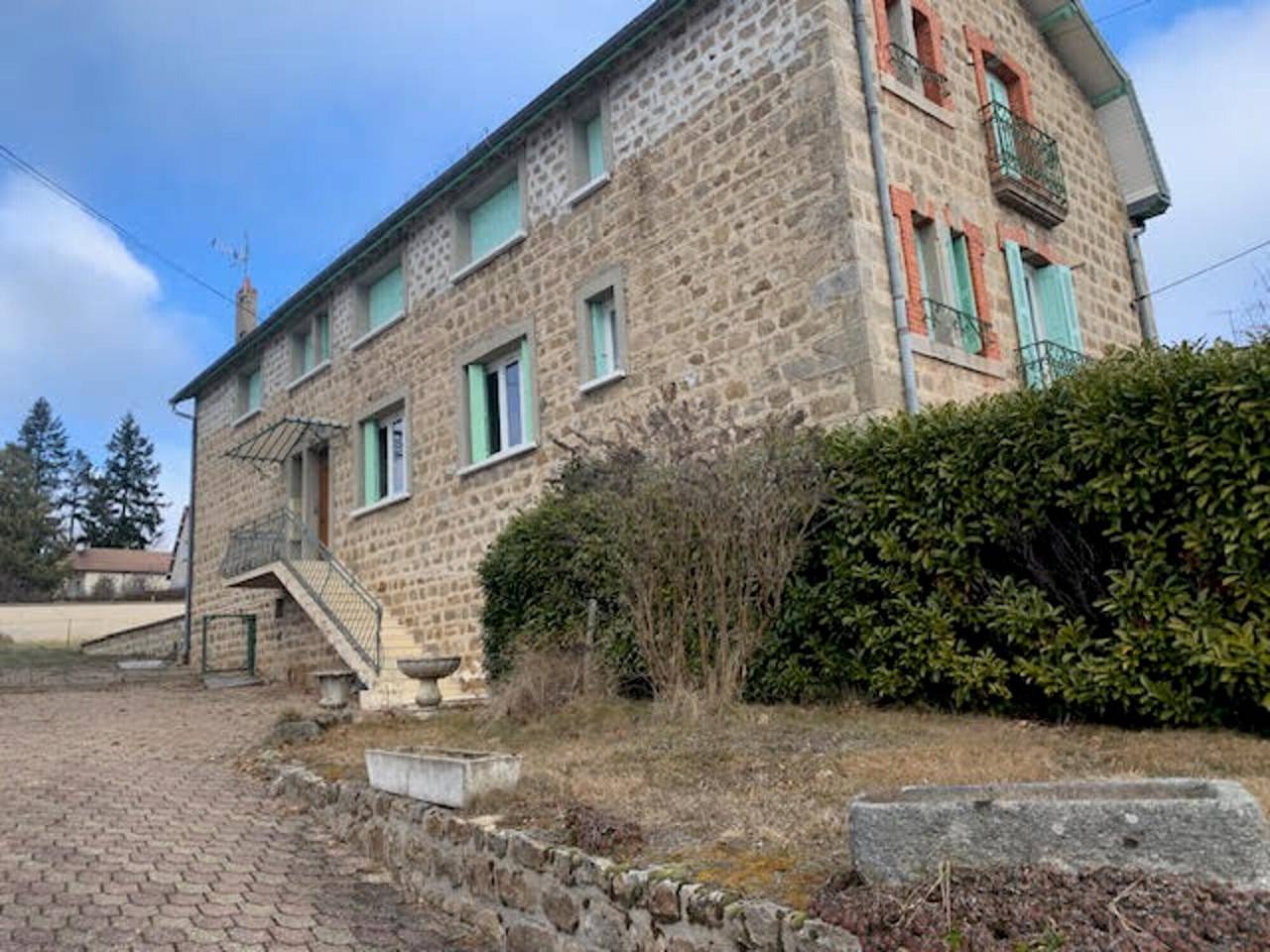 Apartamento entero, Apartamento en Villa Clémence, "Chez Patrice & Marie line" con vistas al campo in Usson-en-Forez, Montbrison