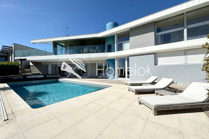 Holiday home for 10 people, with garden and pool as well as balcony, child-friendly - 1