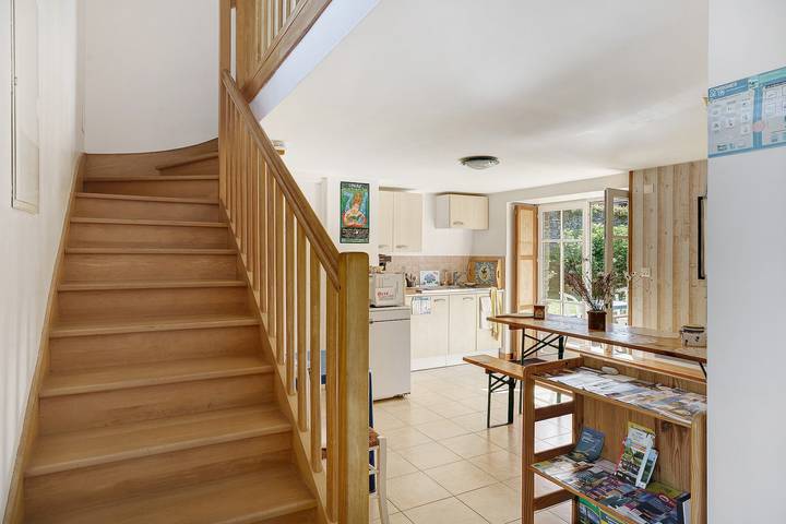 Guest Room "La Souricière - Le Puits" with Shared Terrace, Garden & Wi-Fi in Cancale, Mont-Saint-Michel Bay