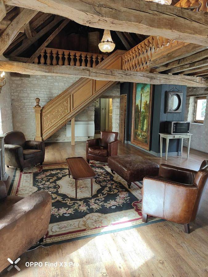 Two-Bedroom House in Escolives-Sainte-Camille, Région d'Auxerre
