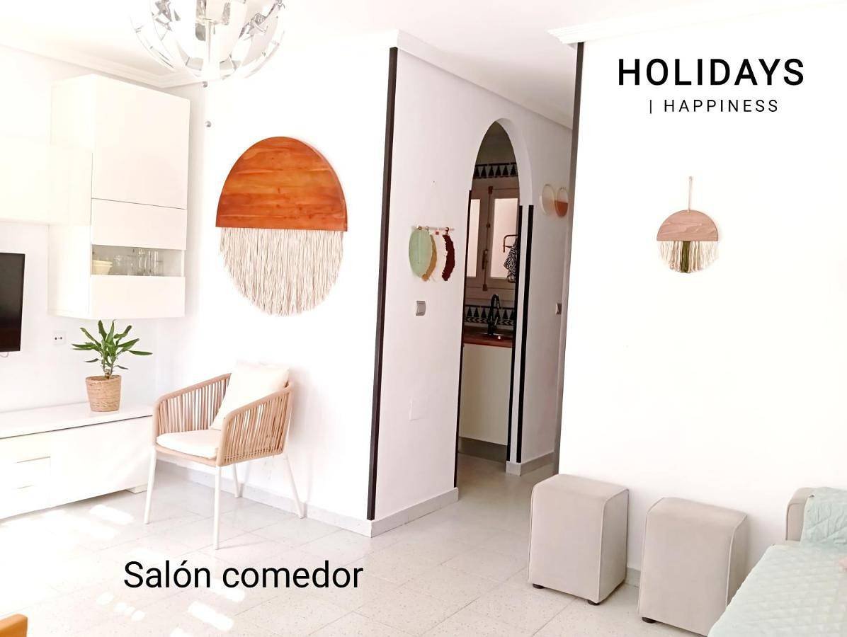 Ganze Wohnung, Bungalow soleado a 100 metros de La Playa in Playa de La Mata (Torrevieja), Torrevieja