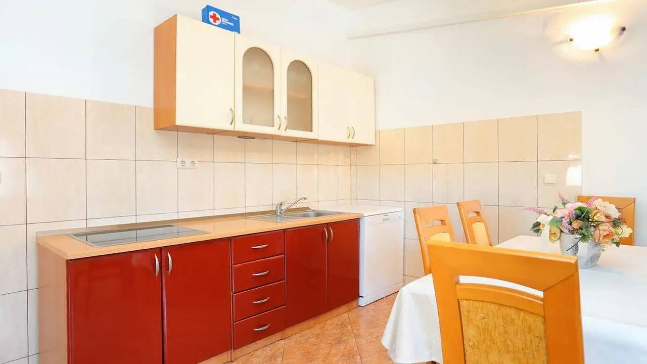 Ferienhaus für 16 Personen (150 m²) in Rogoznica in Kanica, Razanj