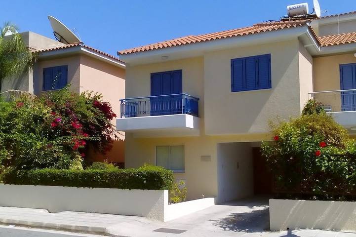 Holiday home for 6 people, with pool and garden in Paphos