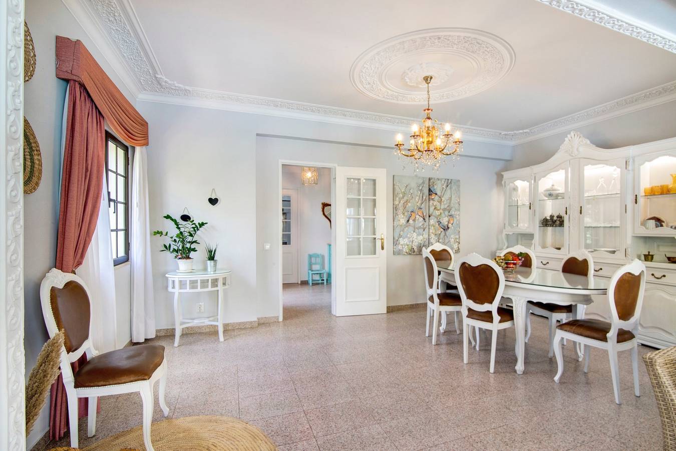 Villa 'Sunshine House' com piscina privada, Wi-Fi e ar condicionado in Faro, Ria Formosa