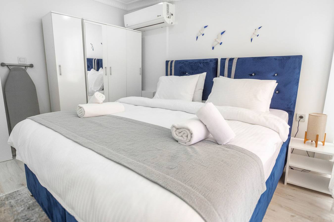 Ganze Wohnung, Cozy 1Br & Sofabed with Inviting Balcony in Istanbul, Marmararegion