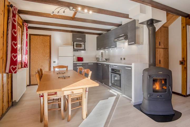 Gîte pour 5 personnes, avec jardin, animaux acceptés à Montvalezan - 4