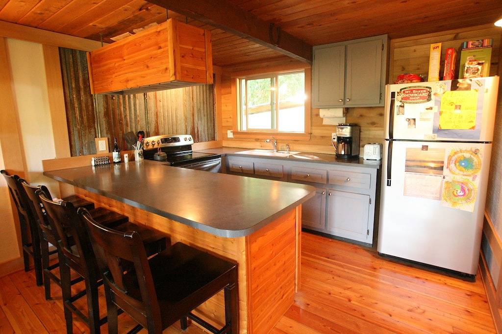 Charming A-Frame-Kabine mit Spektakuläre Cascade Mountain Views !!! in Maple Falls, Mount Baker-Snoqualmie Nationalwald