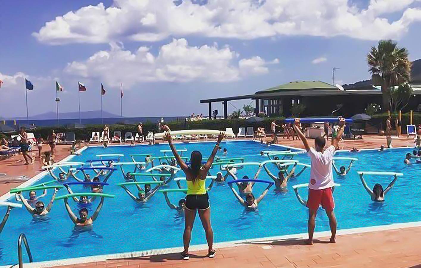 Apartamento acolhedor com piscina, estacionamento e acesso fácil à praia in Piraino, Messina (província)