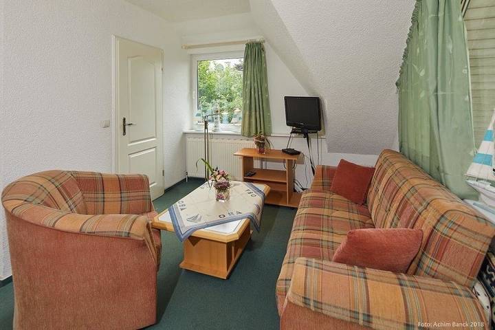Doppelzimmer mit Balkon Haus Dorfstraße in Mühbrook, Rendsburg-Eckernförde