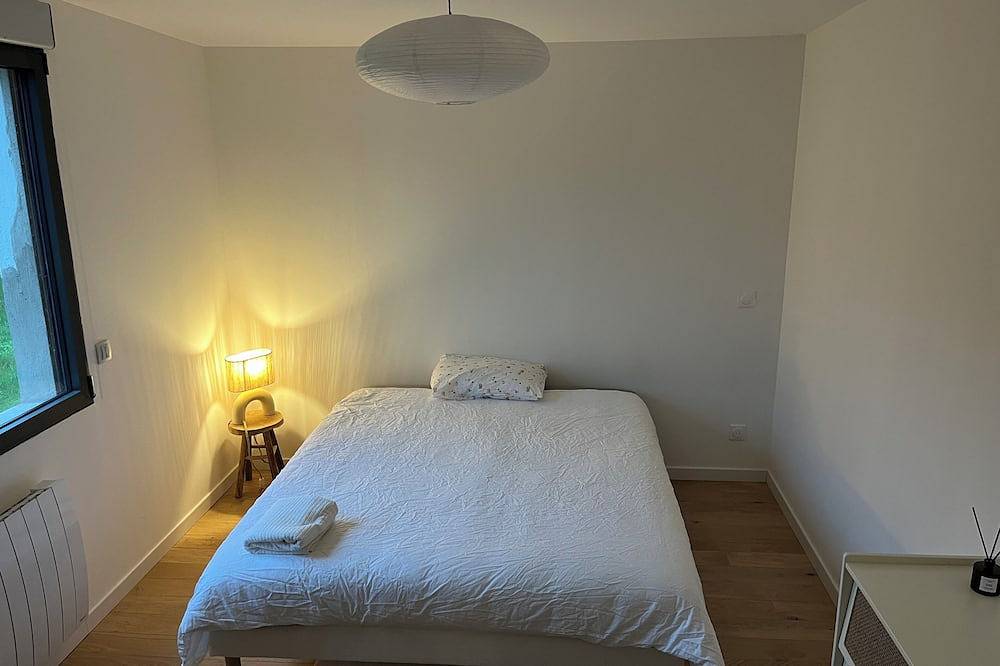 Bright house, quiet and well located (10min from beaches, Carnac, Quiberon..) in Ploemel, Côte des Mégalithes