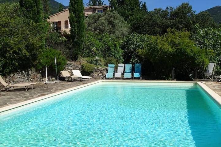 Location de vacances pour 10 personnes, avec jardin et balcon, animaux acceptés à Bréau-et-Salagosse