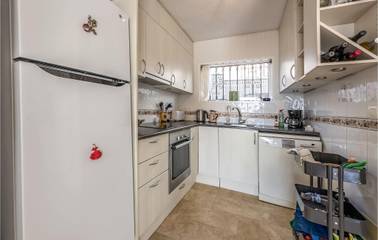 Holiday Apartment for 4 People in Benalmádena Costa, Benalmádena, Photo 4